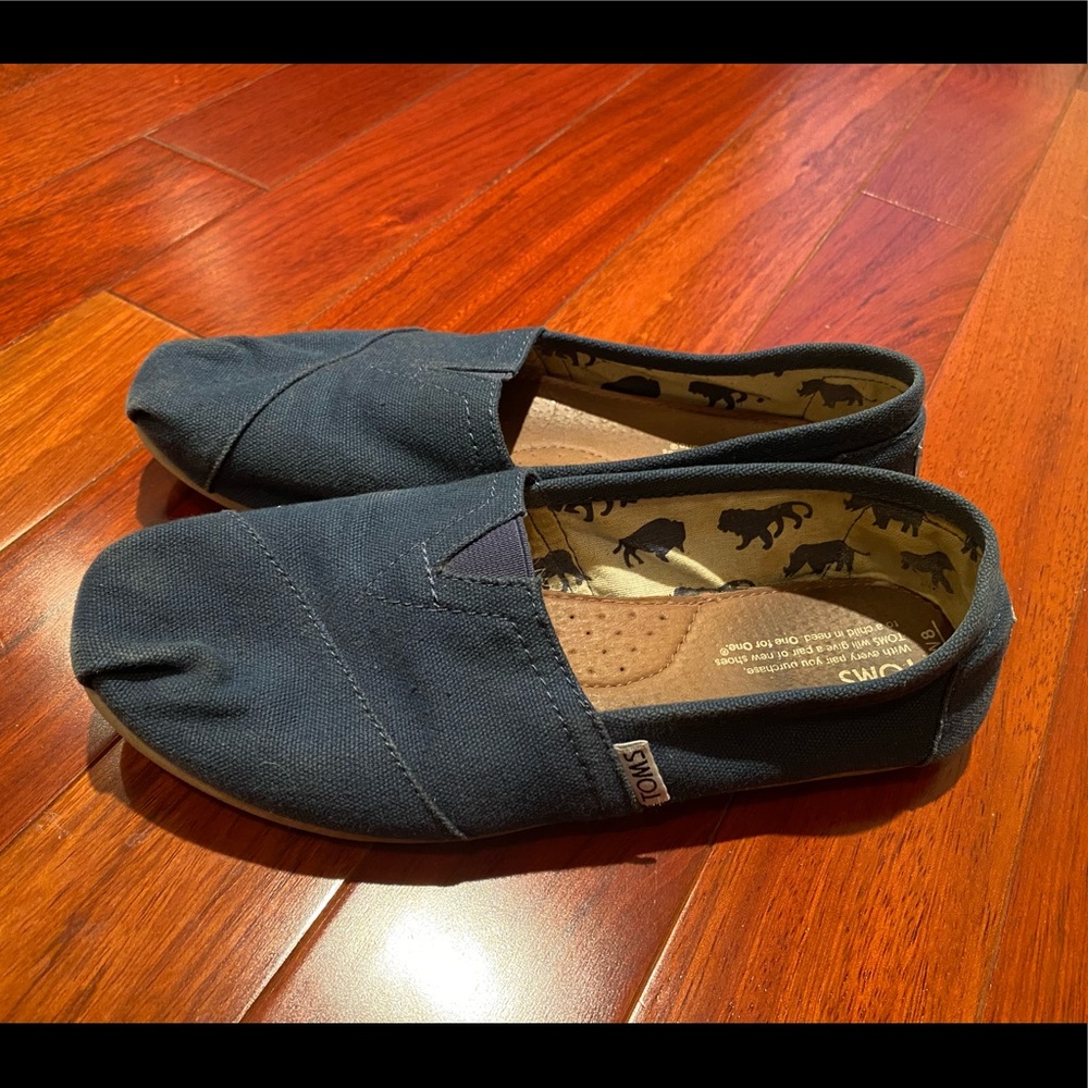 Toms 8W